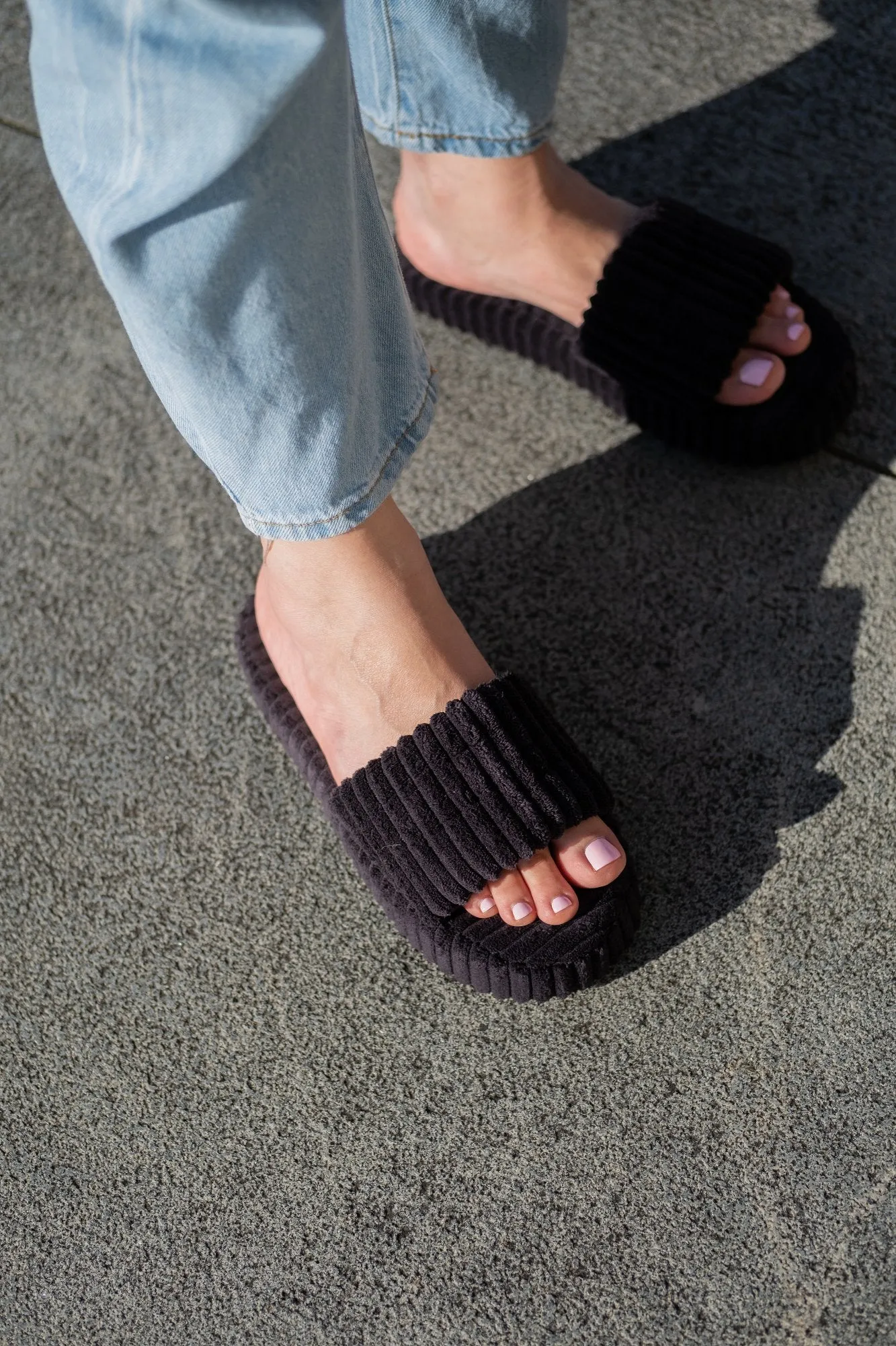 Loft Platform Slides Black