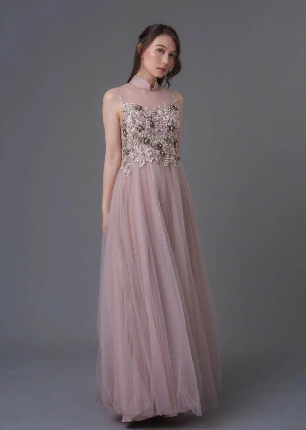 Oriental Poppy Sleeveless Tulle Qipao