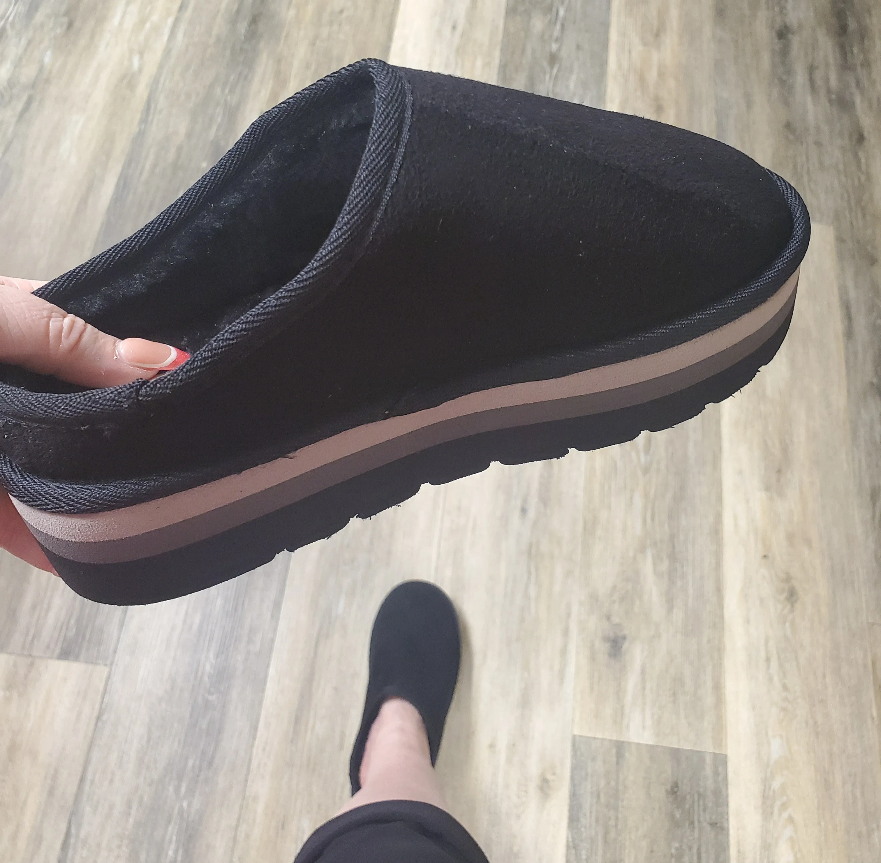 Platform Outwoods Black Gallery Fuzzy Slipper